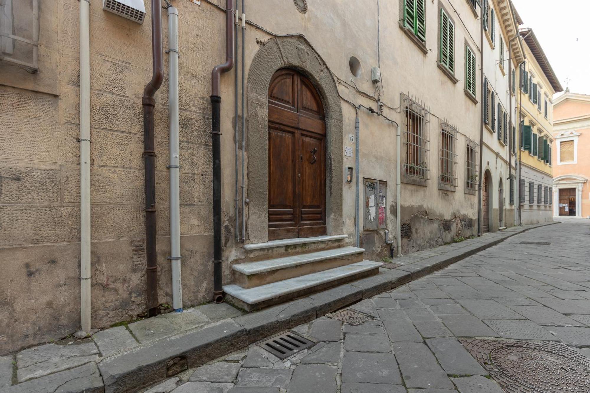 Piazza Dei Cavalieri Confortable Apartment Pisa Exterior photo